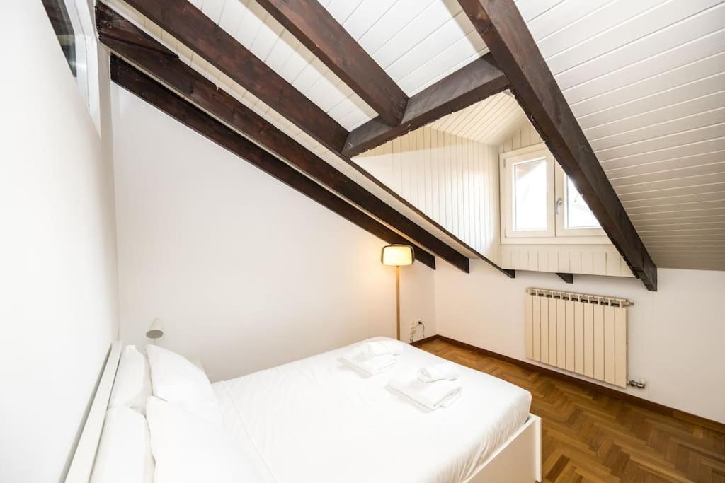 Wonderfull Two Floors Apartment Navigli Milaan Buitenkant foto