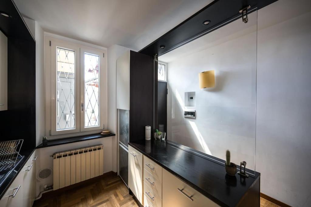 Wonderfull Two Floors Apartment Navigli Milaan Buitenkant foto