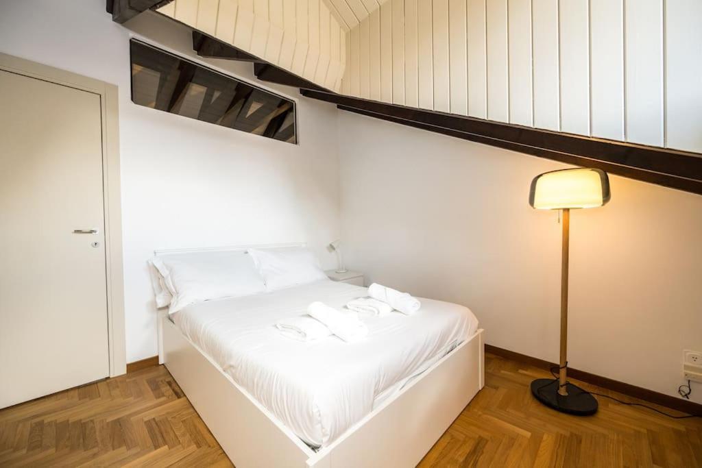Wonderfull Two Floors Apartment Navigli Milaan Buitenkant foto