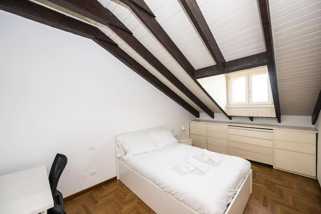 Wonderfull Two Floors Apartment Navigli Milaan Buitenkant foto