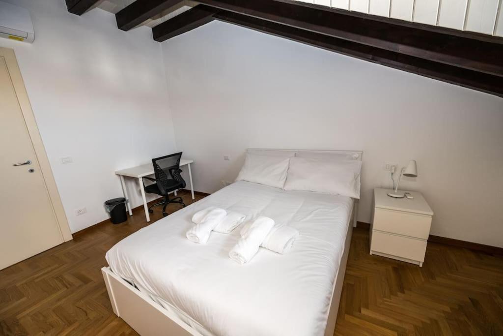 Wonderfull Two Floors Apartment Navigli Milaan Buitenkant foto