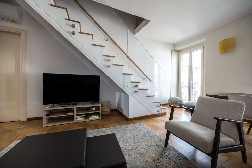 Wonderfull Two Floors Apartment Navigli Milaan Buitenkant foto
